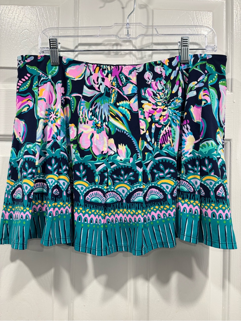 Lilly Pulitzer Luxletic Loren Skort in High Tide navy L
